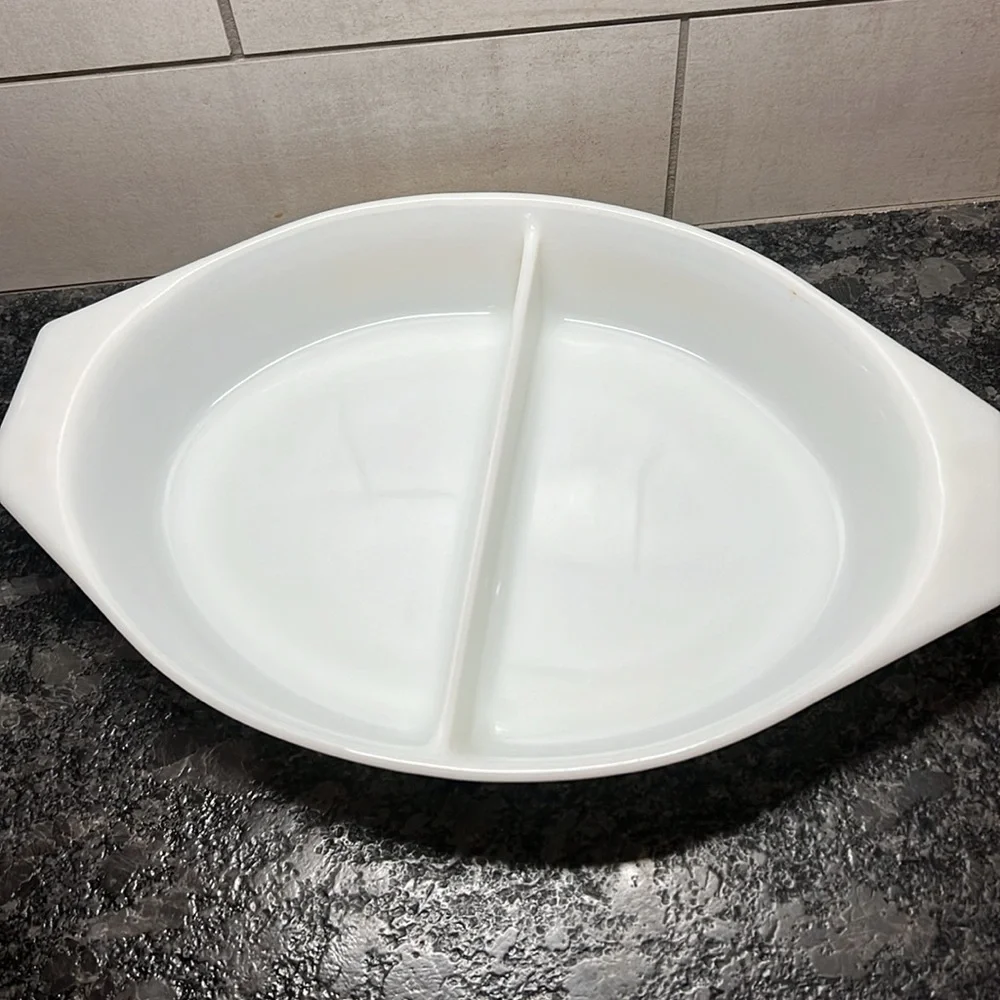 Pyrex divided serving bowl. This “Royal Wheat” casserole features gold wheat
